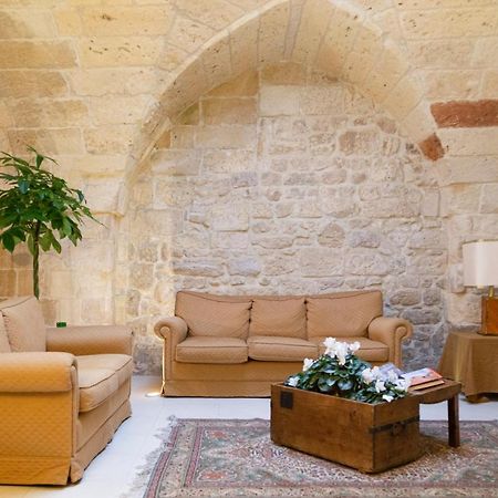 Casa Mamma Elvira Bed & Breakfast Лече Екстериор снимка