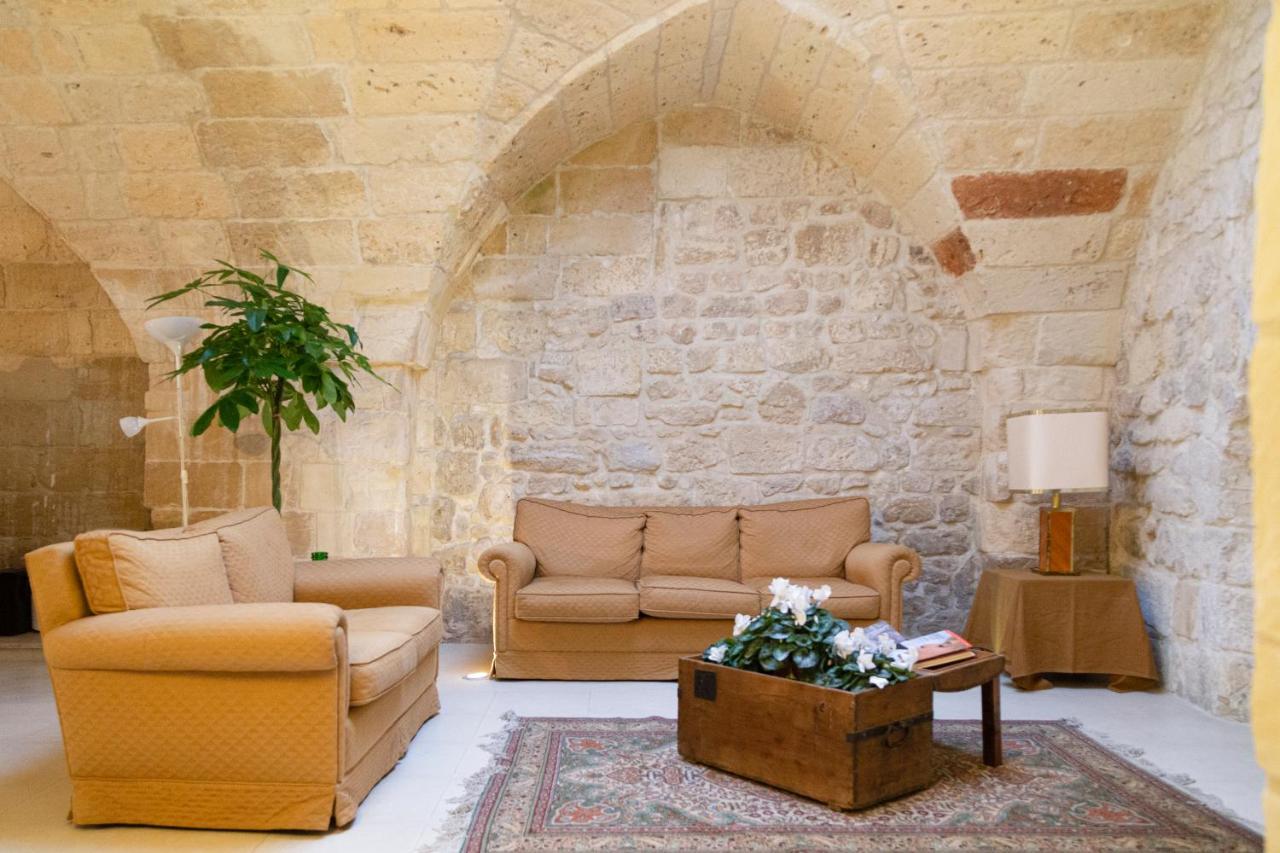 Casa Mamma Elvira Bed & Breakfast Лече Екстериор снимка