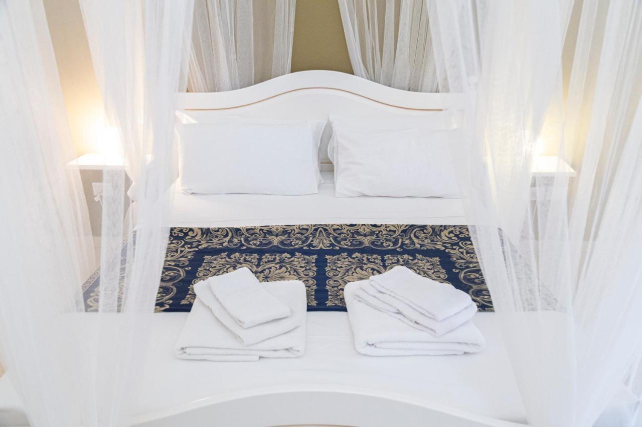 Casa Mamma Elvira Bed & Breakfast Лече Екстериор снимка